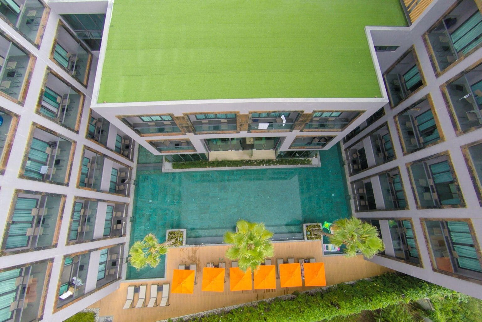 Lot De 4 Pelouses Miniatures En Gazon Artificiel - 15x15cm, Vert Mousse - Pour Modélisme, Décoration, Terrariums, Maisons De Poupée