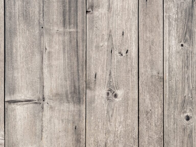 5 solutions naturelles pour dégriser les surfaces en bois